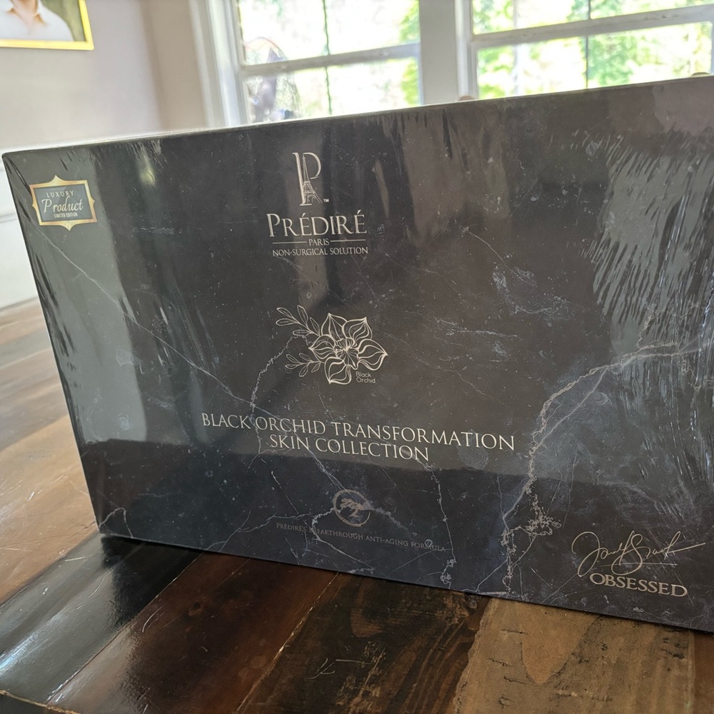 Prédiré Black Orchid Transformation Skin Collection - Black
